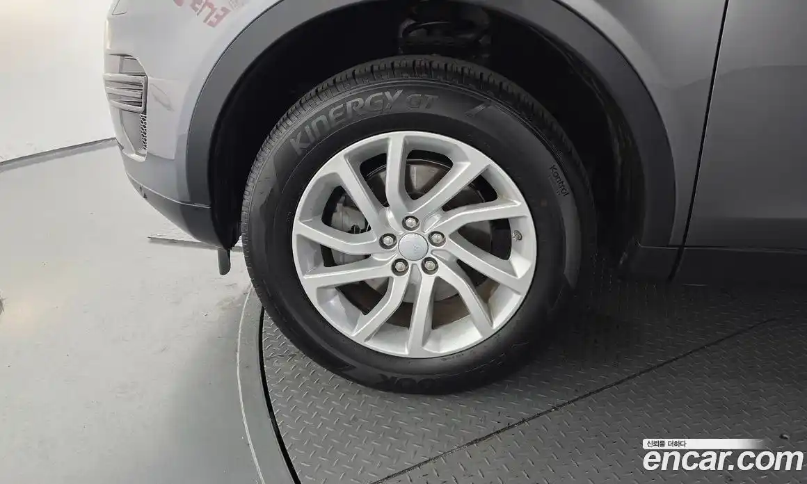 Land Rover Discovery Sport 2018 2.0 автомат (гидро), фото 5