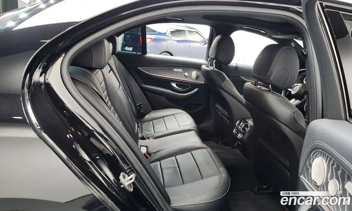 Mercedes-Benz E-Class 2022 2.0 автомат (гидро), фото 17