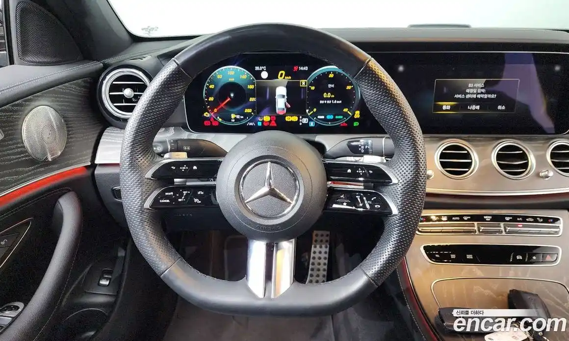 Mercedes-Benz E-Class 2022 2.0 автомат (гидро), фото 19
