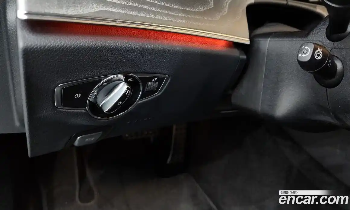 Mercedes-Benz E-Class 2022 2.0 автомат (гидро), фото 32
