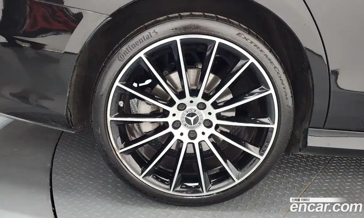 Mercedes-Benz E-Class 2022 2.0 автомат (гидро), фото 5