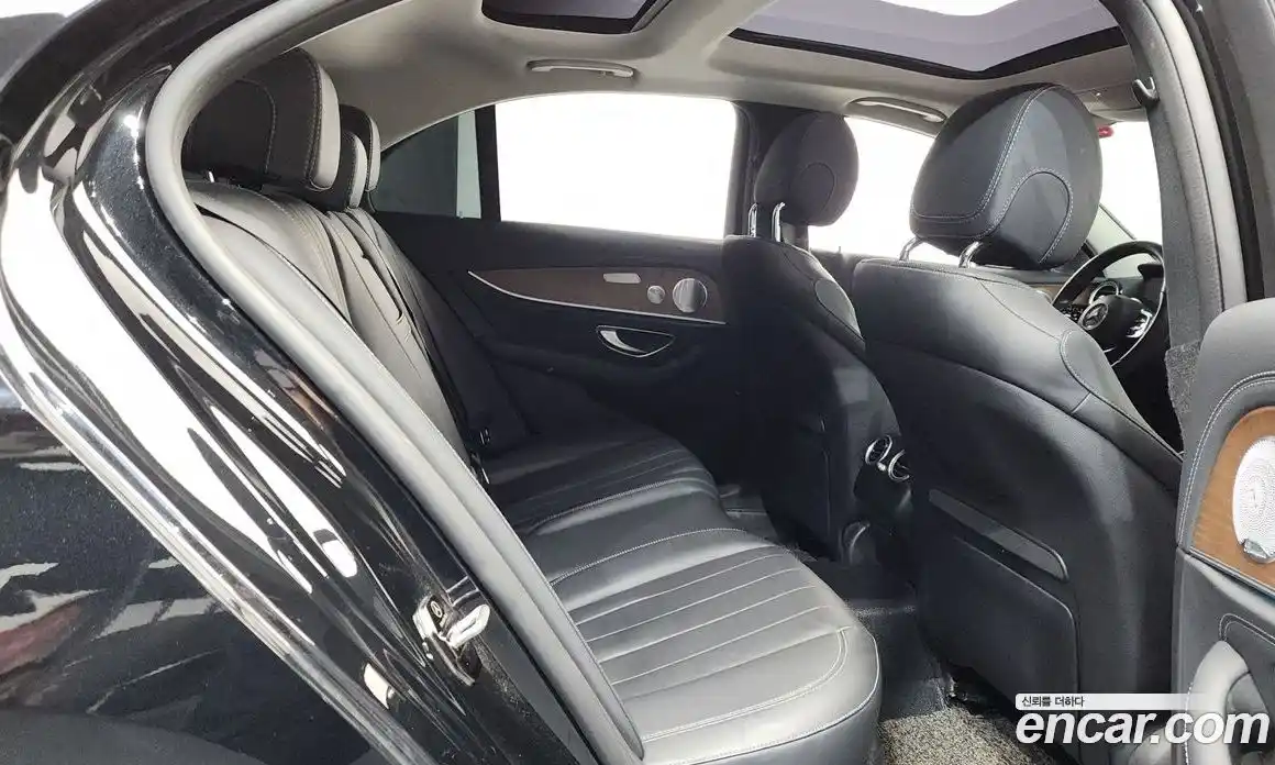 Mercedes-Benz E-Class 2019 2.0 автомат (гидро), фото 17