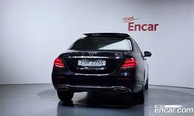 Mercedes-Benz E-Class 2019 2.0 автомат (гидро), миниатюра 3