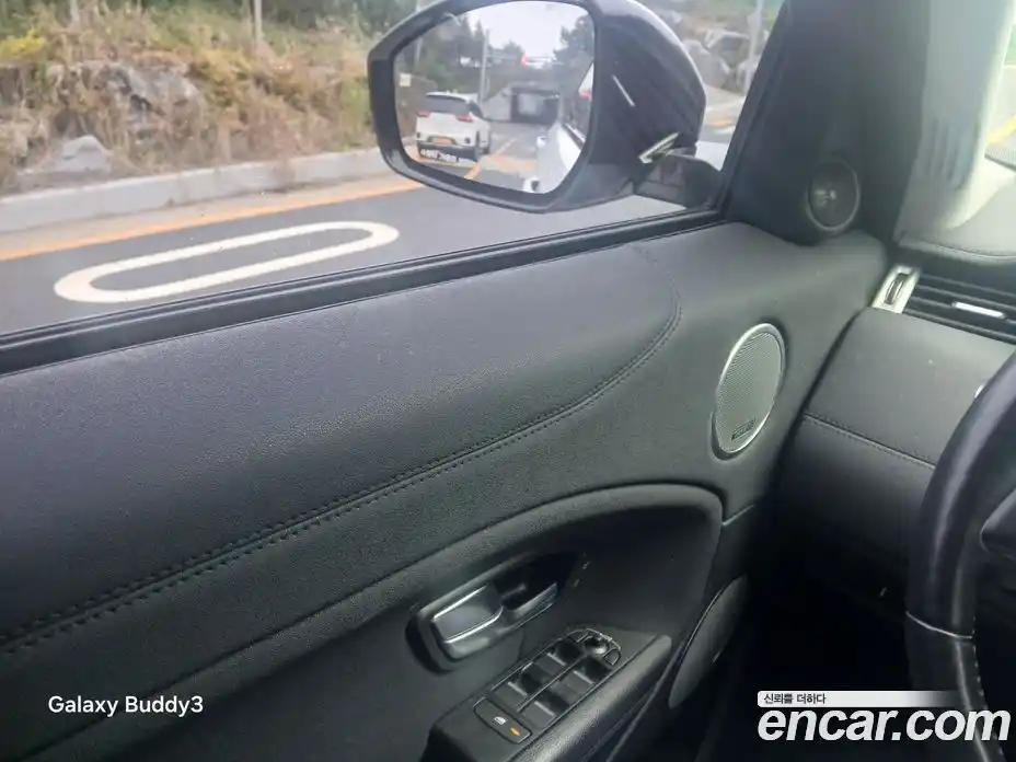 Land Rover Range Rover Evoque 2016 2.0 автомат (гидро), фото 13