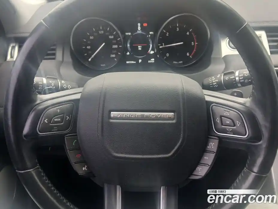 Land Rover Range Rover Evoque 2016 2.0 автомат (гидро), фото 8