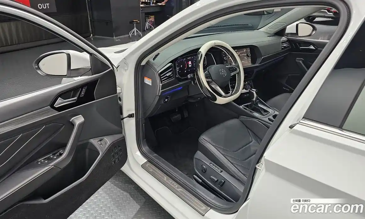Volkswagen Jetta 2024 1.5 автомат (гидро), фото 13