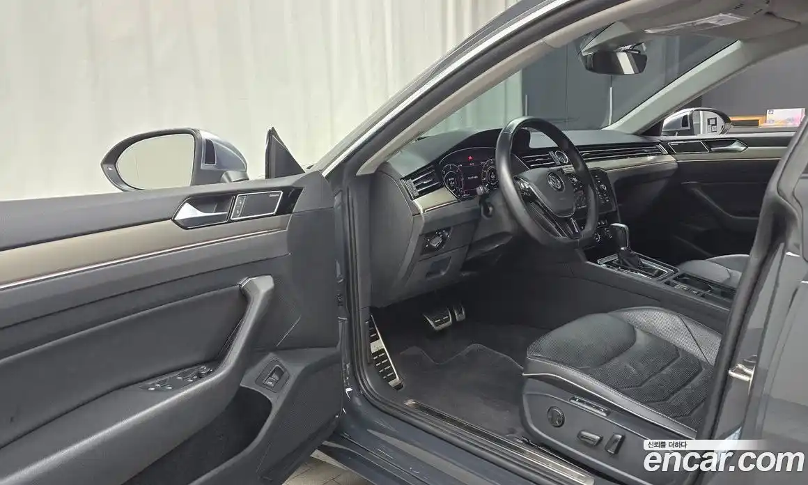 Volkswagen Arteon 2019 2.0 автомат (гидро), фото 13