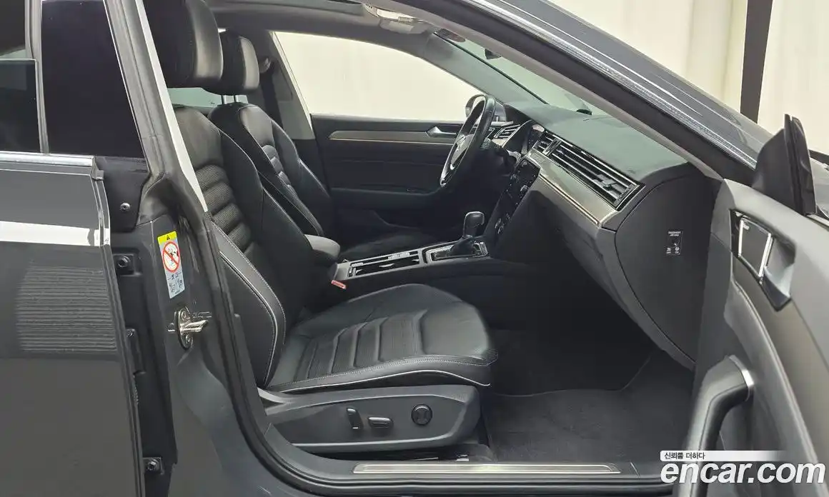 Volkswagen Arteon 2019 2.0 автомат (гидро), фото 16