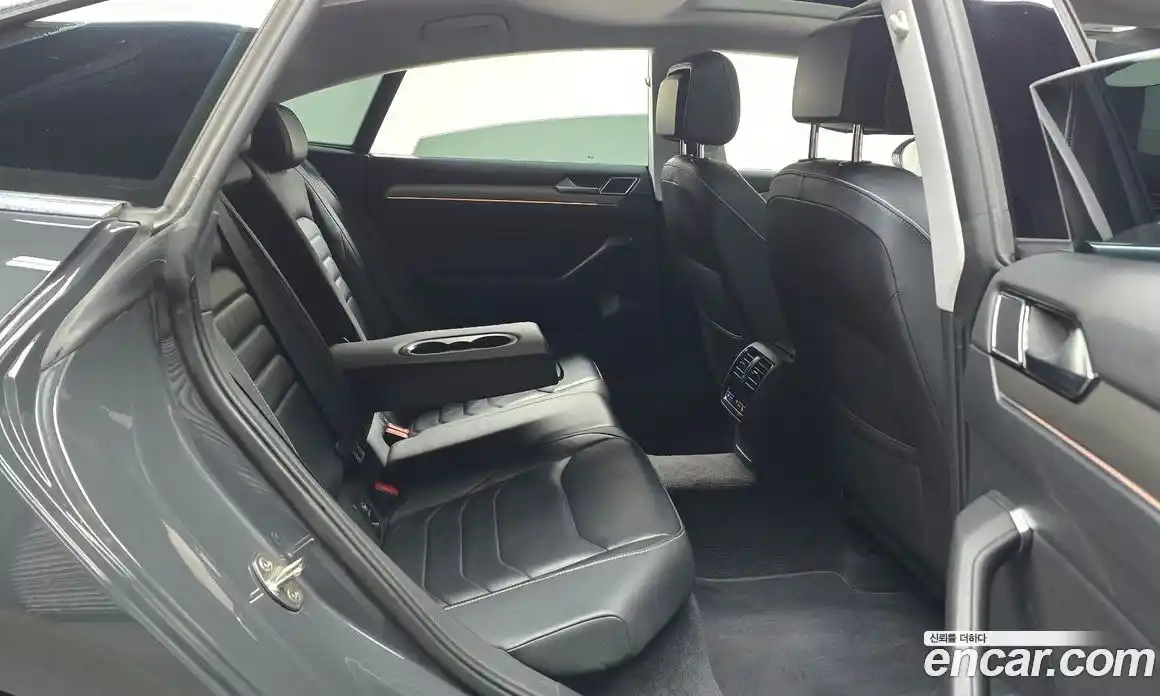 Volkswagen Arteon 2019 2.0 автомат (гидро), фото 17