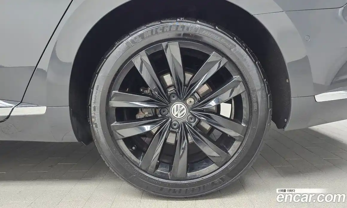 Volkswagen Arteon 2019 2.0 автомат (гидро), фото 7