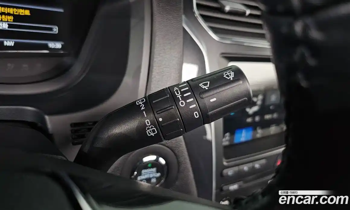 Ford Explorer 2019 2.3 автомат (гидро), фото 27