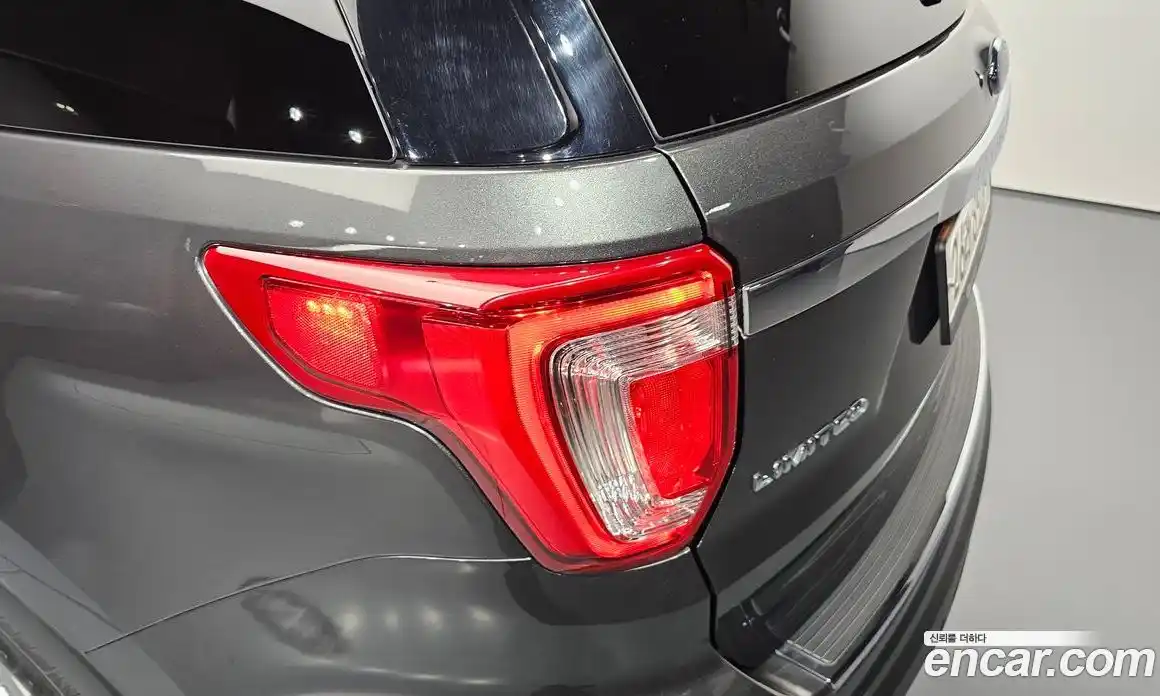Ford Explorer 2019 2.3 автомат (гидро), фото 9