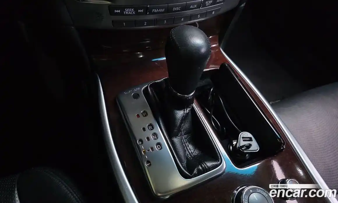 Infiniti Q70 2015 3.7 гидро, фото 9
