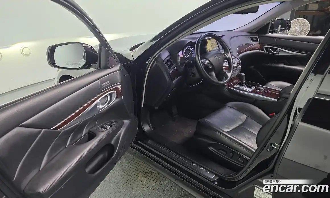 Infiniti Q70 2015 3.7 гидро, фото 10