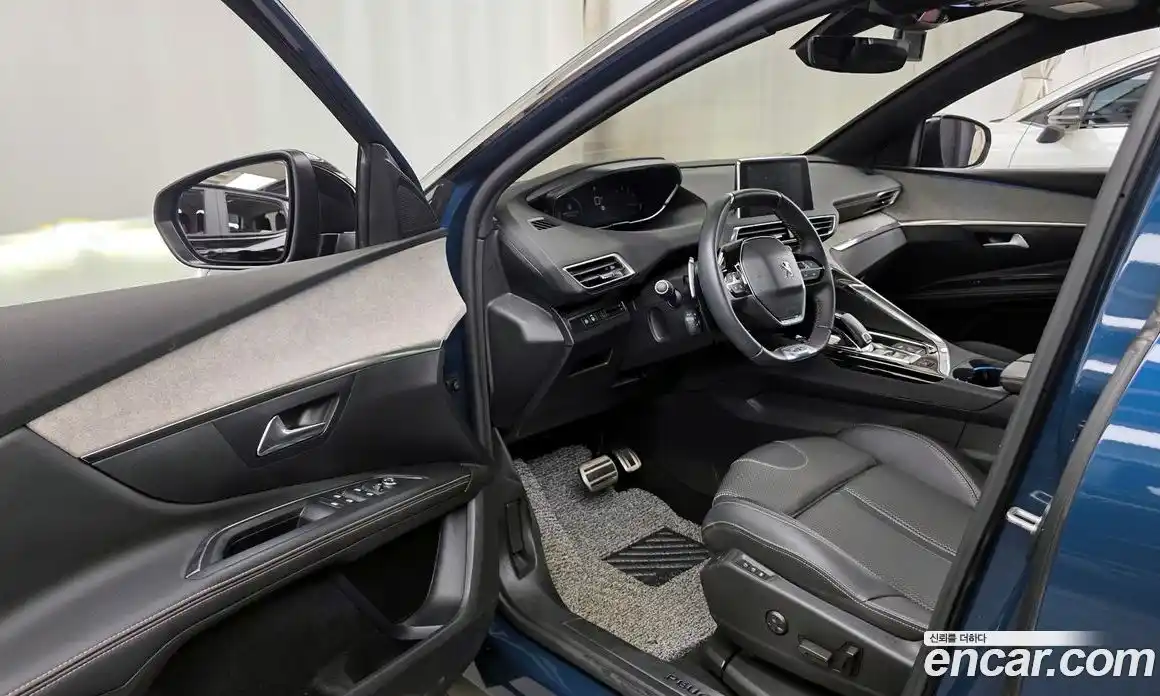 Peugeot 5008 2022 1.2 автомат (гидро), фото 13