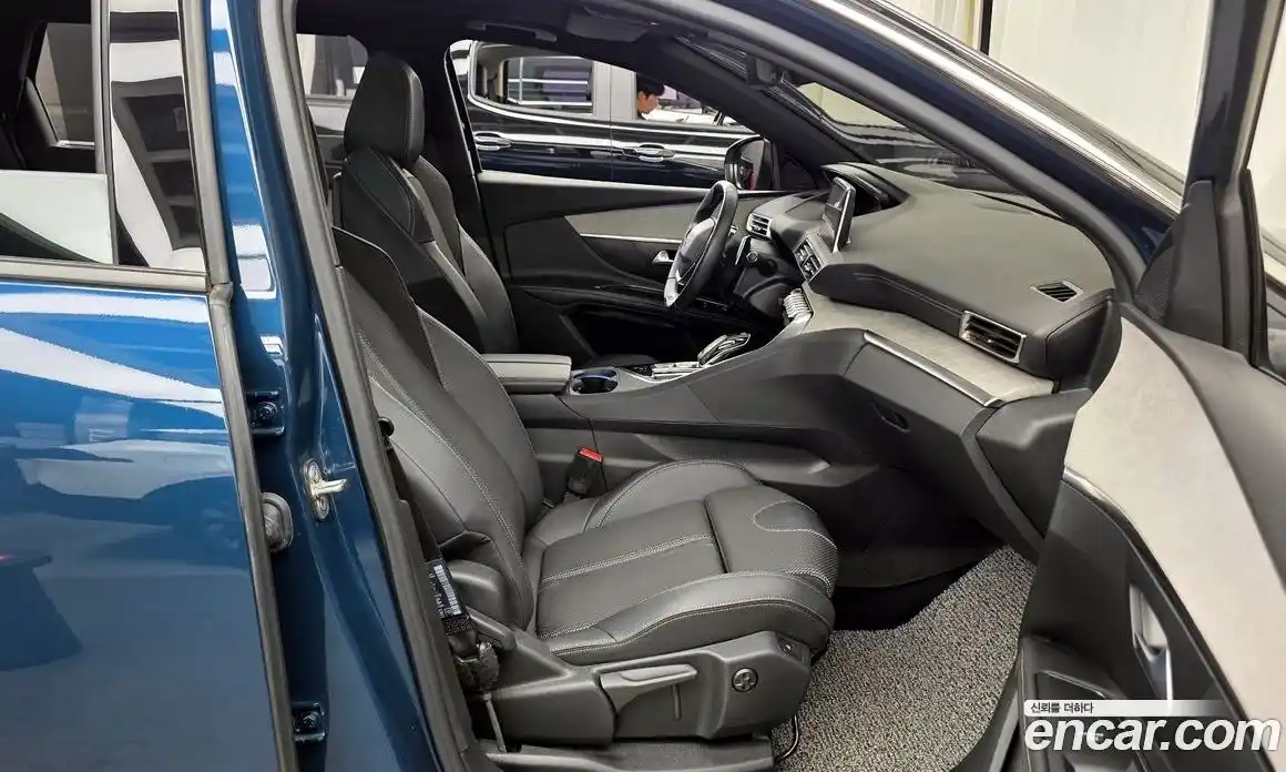 Peugeot 5008 2022 1.2 автомат (гидро), фото 17
