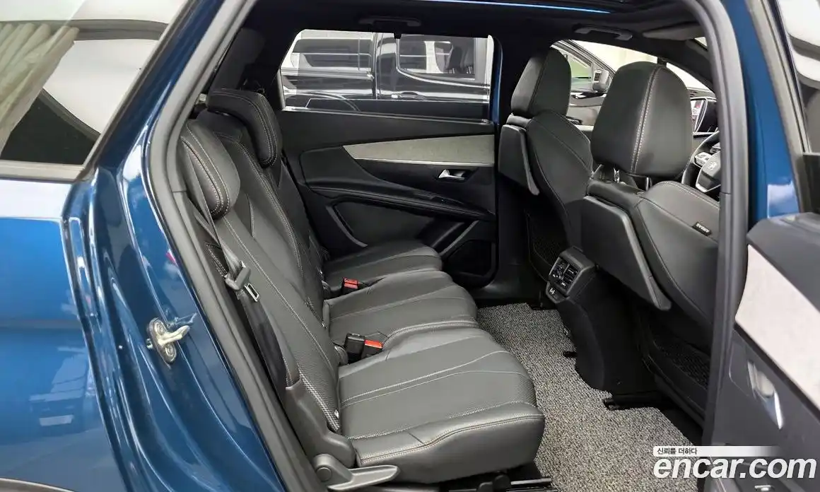 Peugeot 5008 2022 1.2 автомат (гидро), фото 18