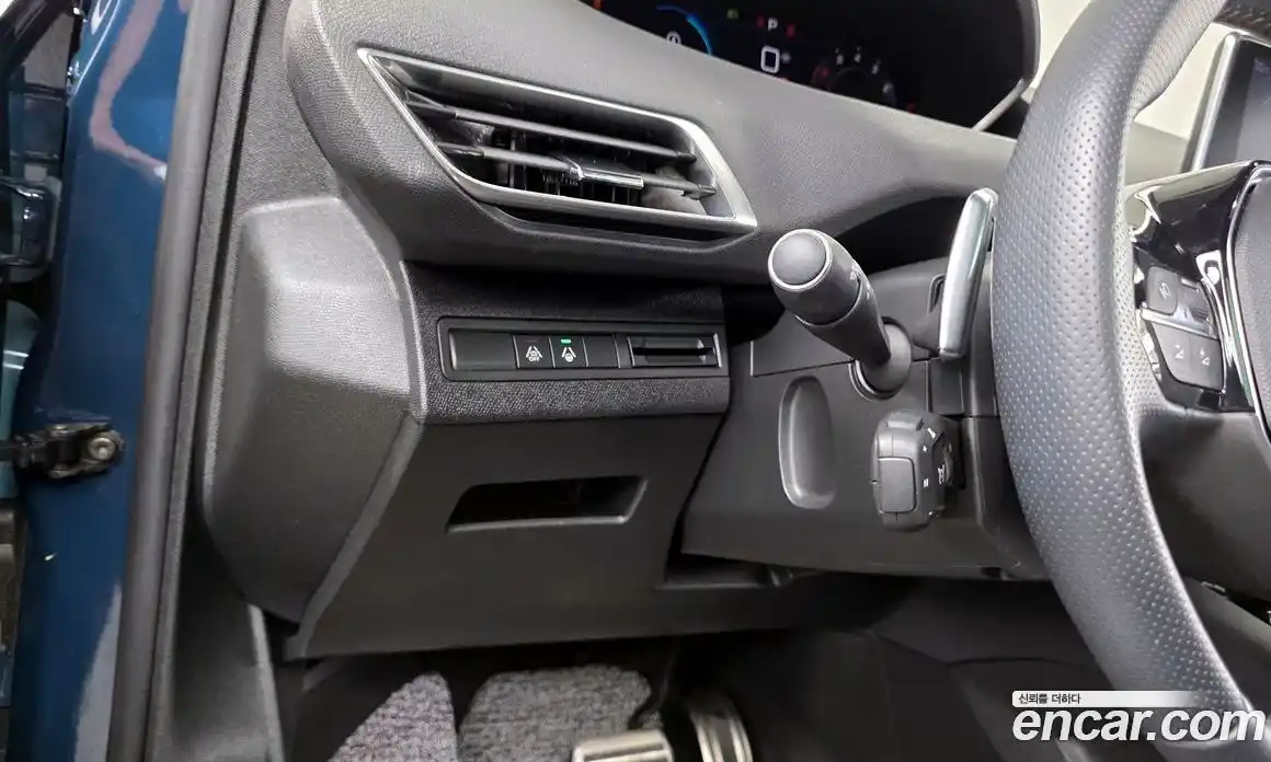 Peugeot 5008 2022 1.2 автомат (гидро), фото 22
