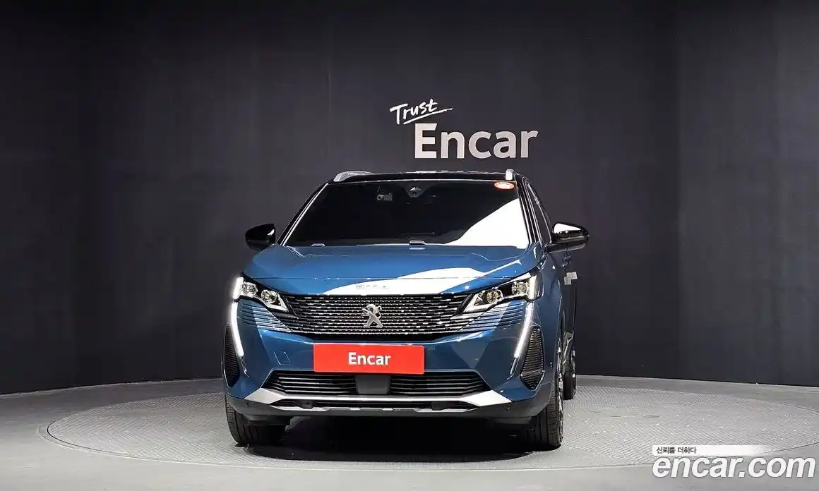 Peugeot 5008 2022 1.2 автомат (гидро), фото 3