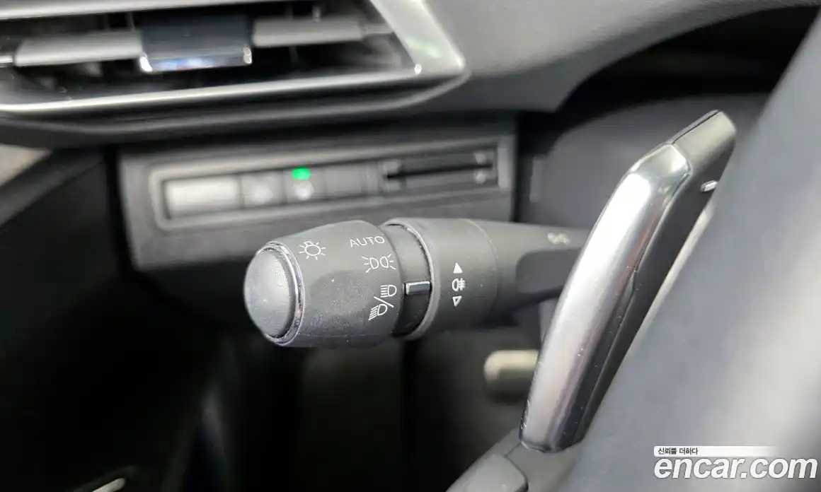 Peugeot 5008 2022 1.2 автомат (гидро), фото 31