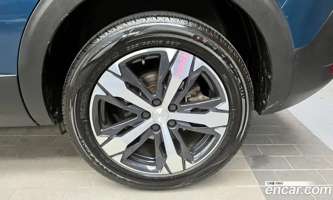 Peugeot 5008 2022 1.2 автомат (гидро), фото 7