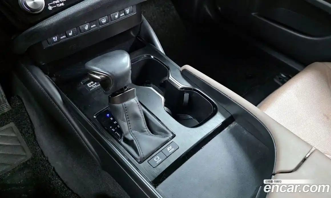 Lexus ES 2023 2.5 гидро, фото 9