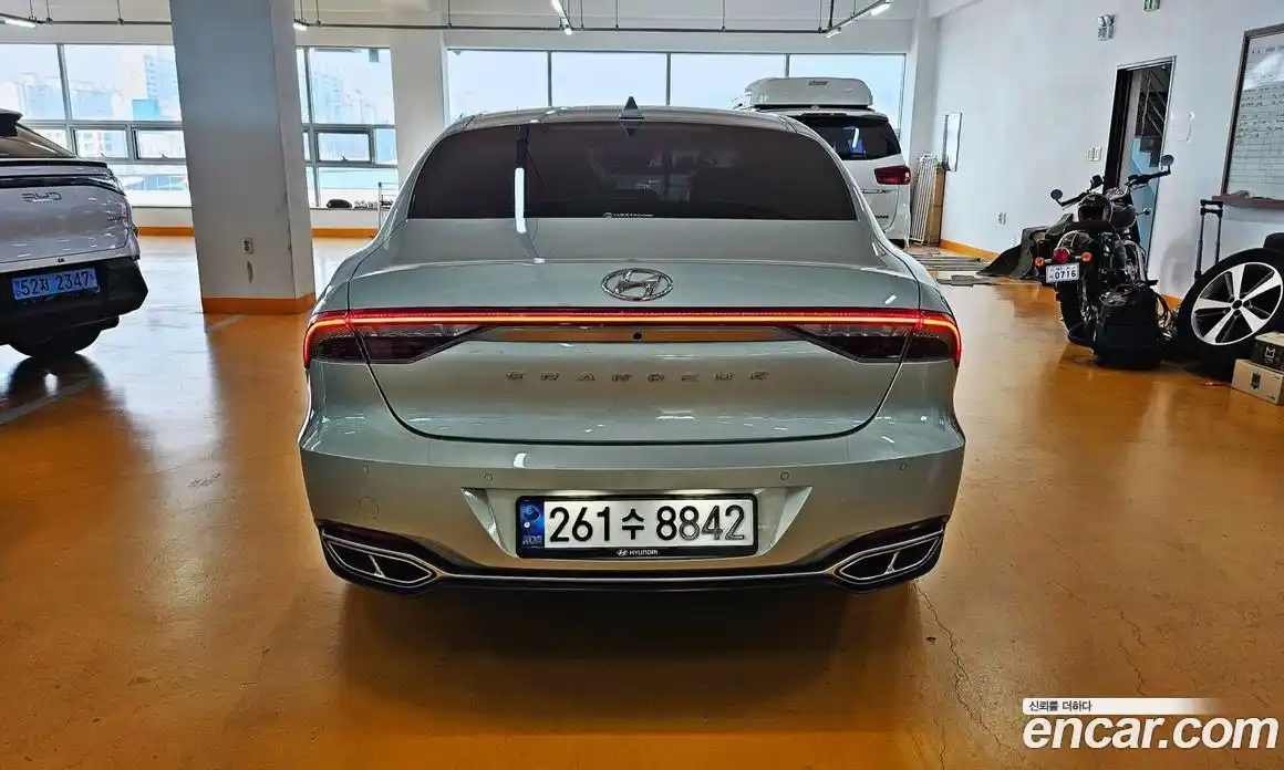 Hyundai Grandeur 2022 3.3 автомат (гидро), фото 5