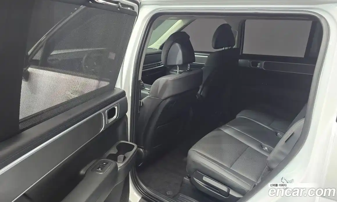 Hyundai Santa Fe 2023 1.6 автомат (гидро), фото 11