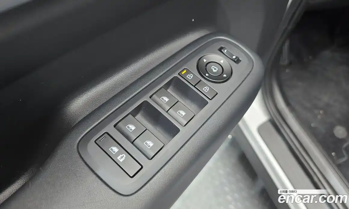 Hyundai Santa Fe 2023 1.6 автомат (гидро), фото 14