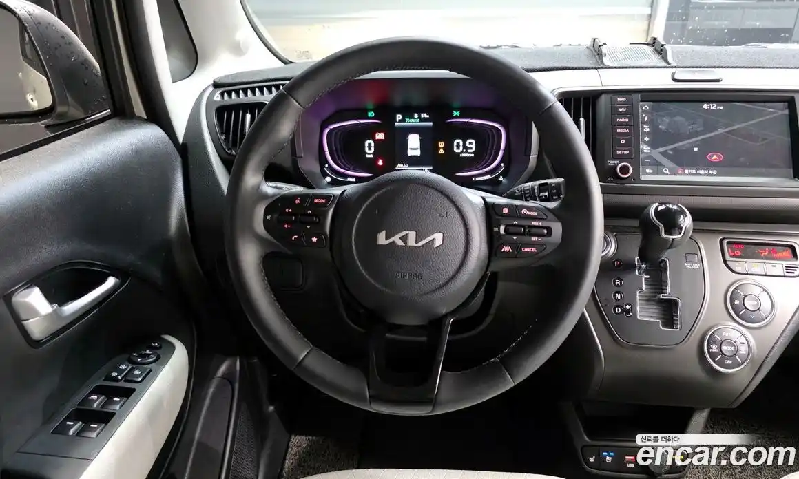 Kia Ray 2023 1.0 автомат (гидро), фото 13