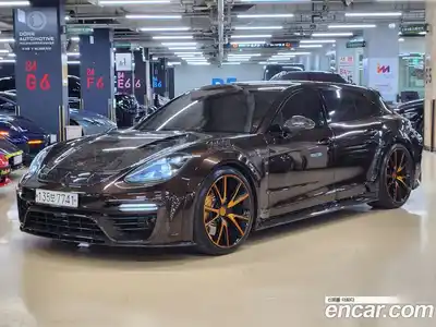 Porsche Panamera, 2018, 9 000 км