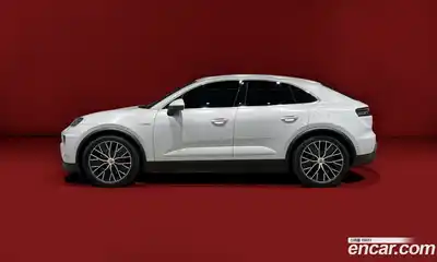 Porsche Macan, 2025, 11 000 км