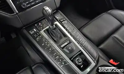 Porsche Macan 2018 2.0 автомат (гидро), миниатюра 12