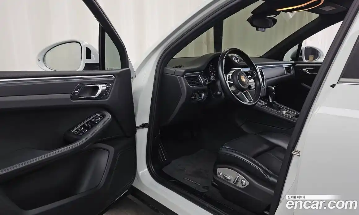 Porsche Macan 2018 2.0 автомат (гидро), фото 13