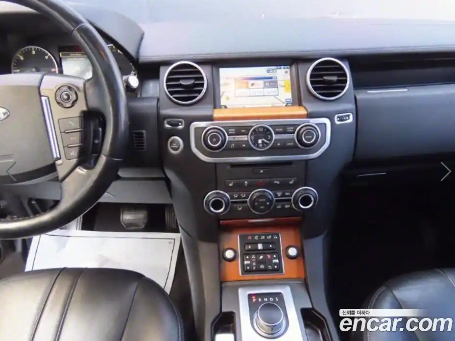 Land Rover Discovery 2015 3.0 автомат (гидро), фото 15