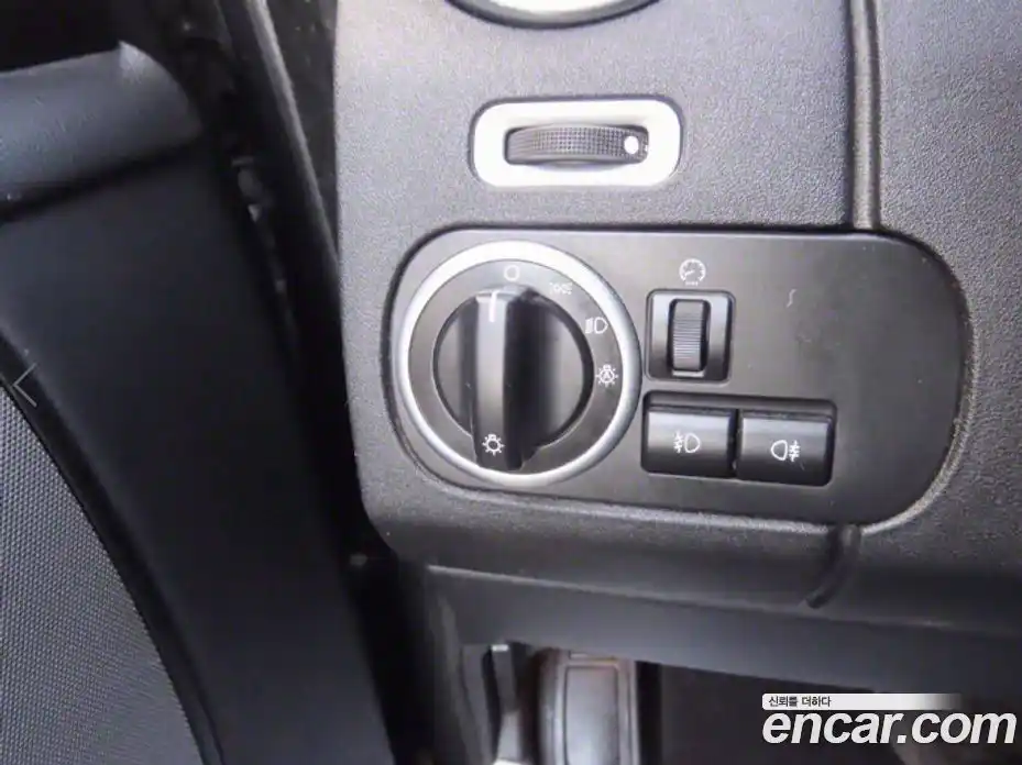 Land Rover Discovery 2015 3.0 автомат (гидро), фото 8