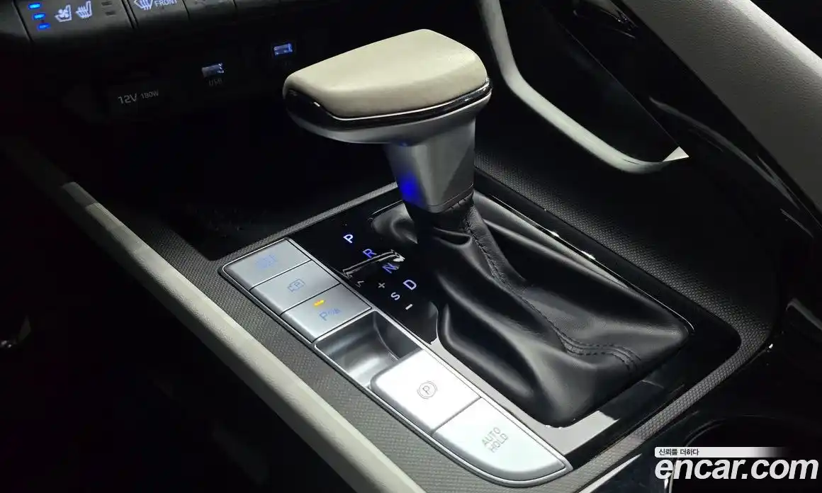 Hyundai Avante 2020 1.6 автомат (гидро), фото 9