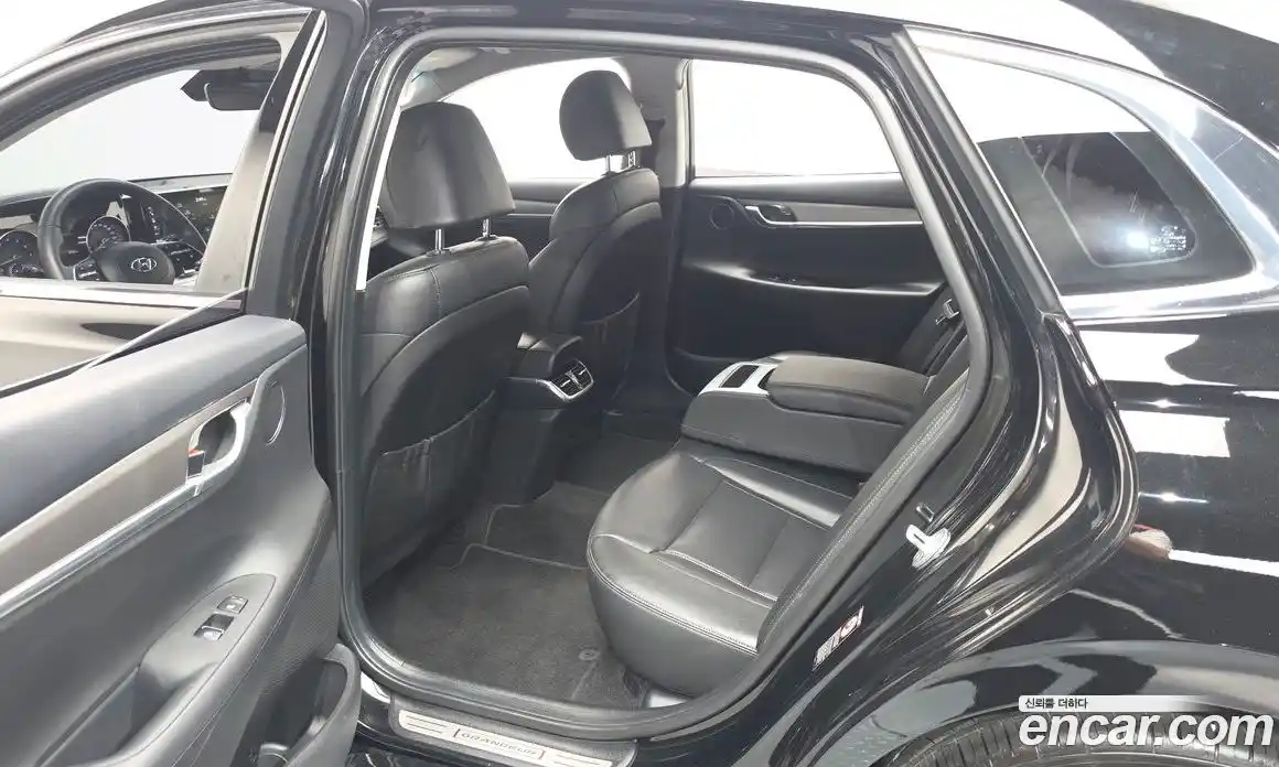 Hyundai Grandeur 2021 2.5 автомат (гидро), фото 18