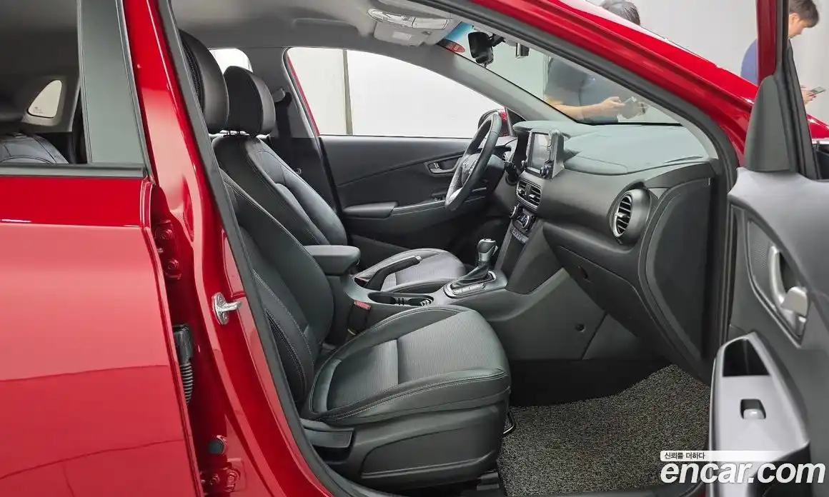 Hyundai Kona 2019 1.6 автомат (гидро), фото 16