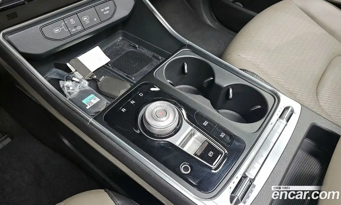 Kia Carnival 2024 1.6 автомат (гидро), фото 9