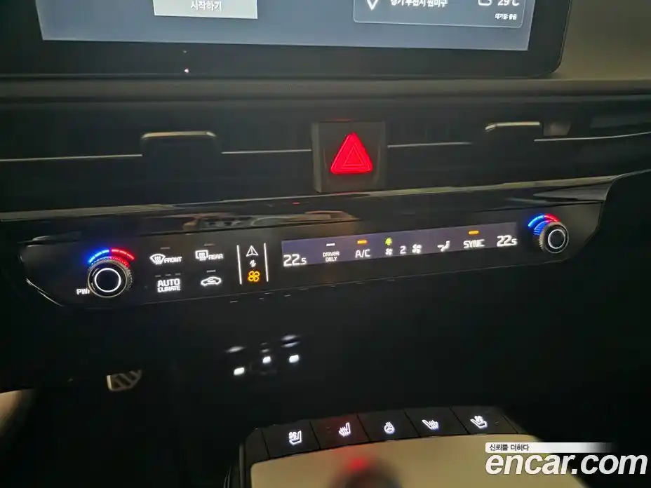 Kia EV6 2025 0.1 автомат (гидро), фото 13