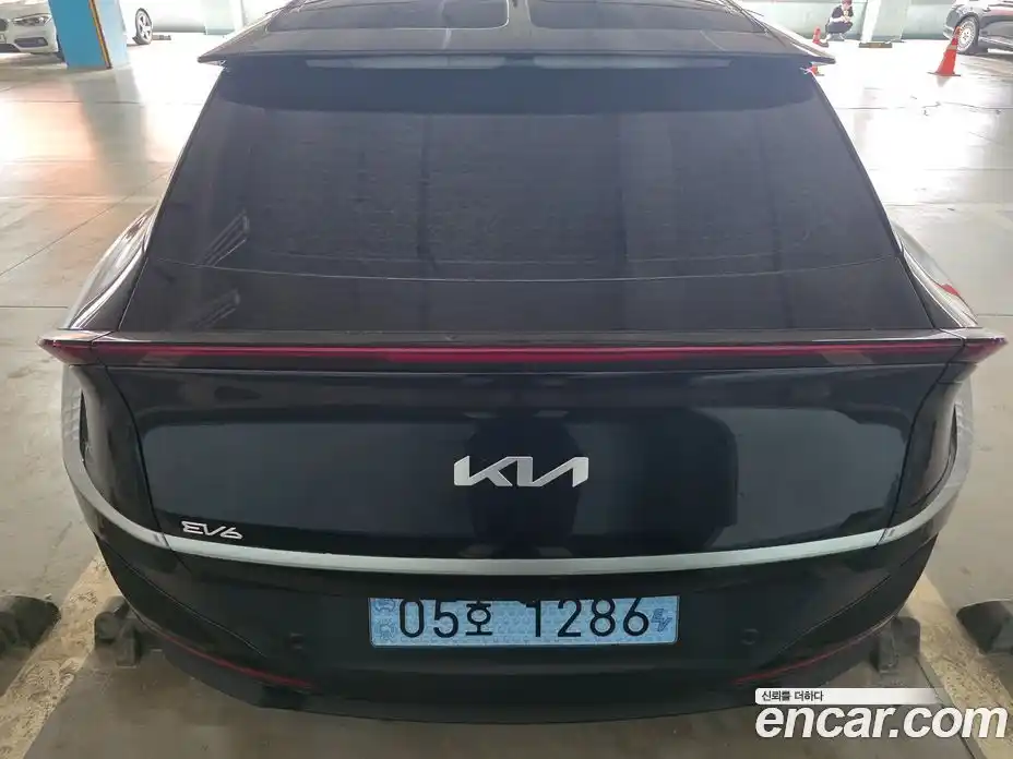 Kia EV6 2025 0.1 автомат (гидро), фото 6