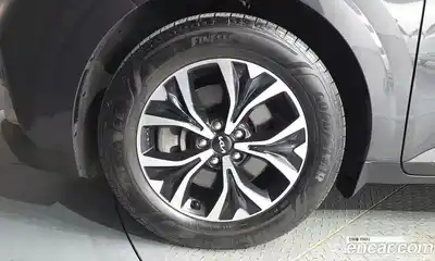 Kia Carnival 2023 2.2 автомат (гидро), миниатюра 5