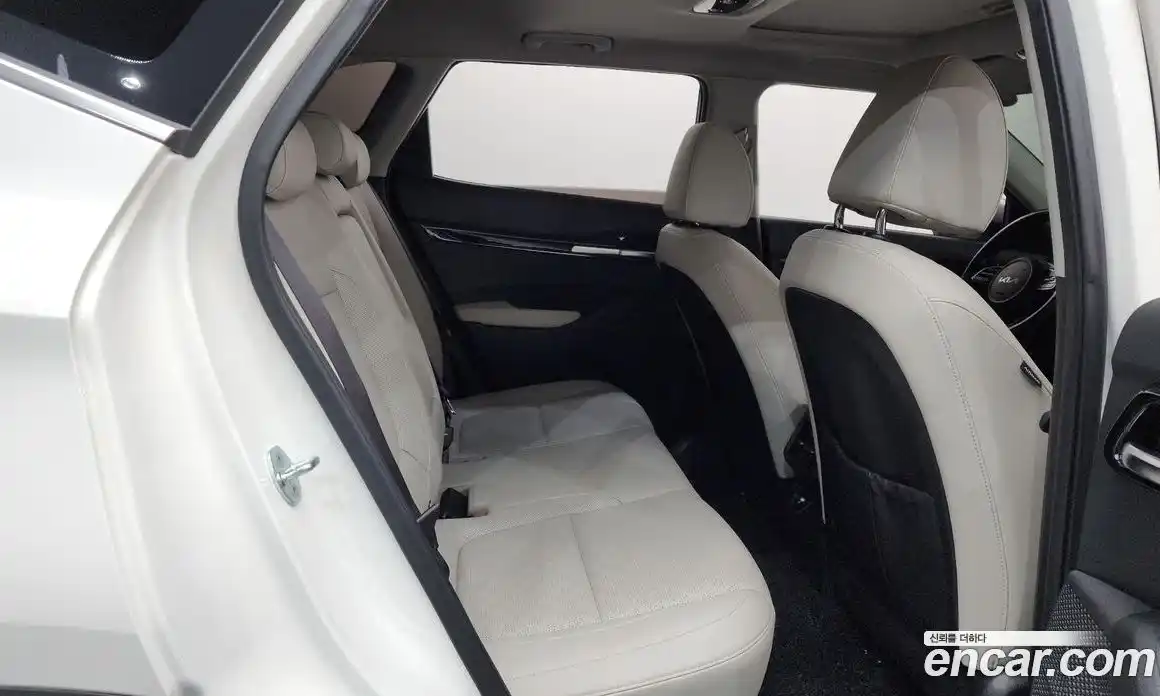 Kia Seltos 2022 1.6 автомат (гидро), фото 16