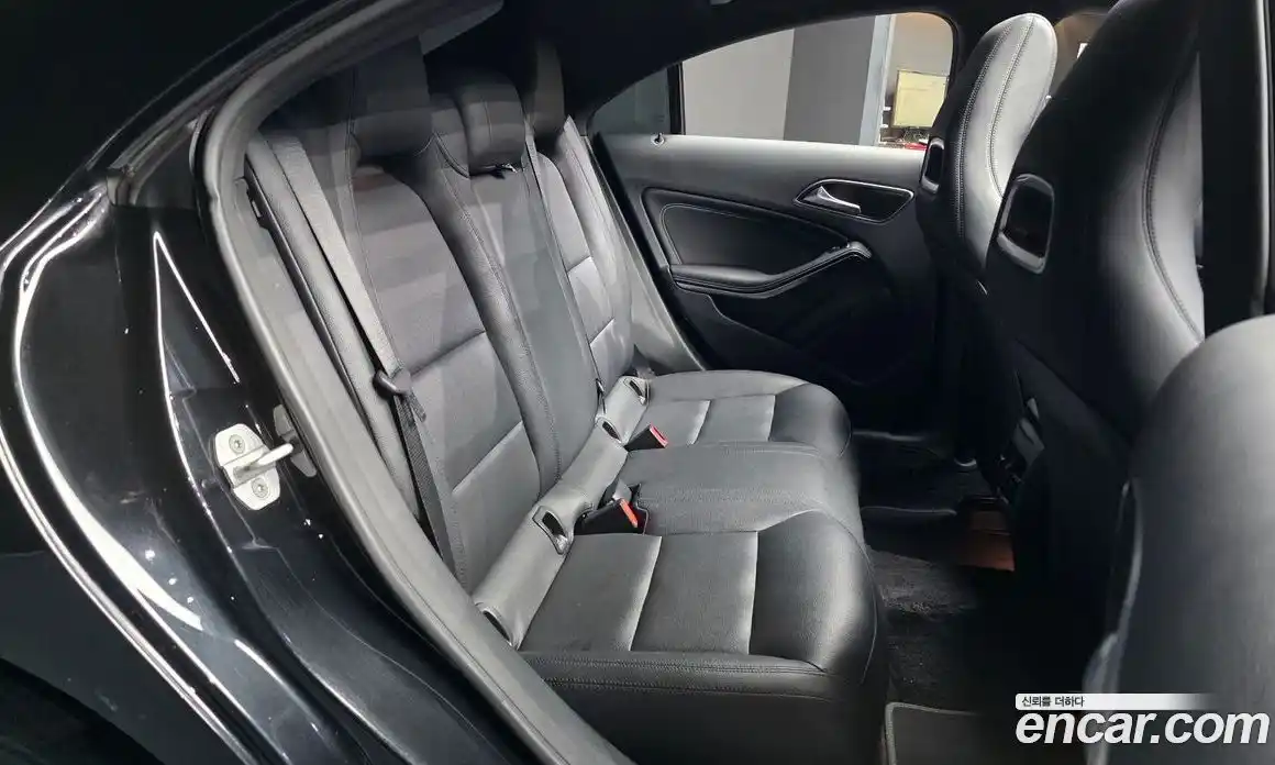 Mercedes-Benz CLA-Class 2015 2.1 гидро, фото 12 Mercedes-Benz CLA-Class 2015 2.1 гидро, фото 12