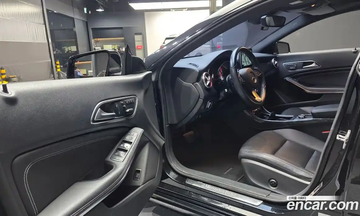 Mercedes-Benz CLA-Class 2015 2.1 гидро, фото 10 Mercedes-Benz CLA-Class 2015 2.1 гидро, фото 10