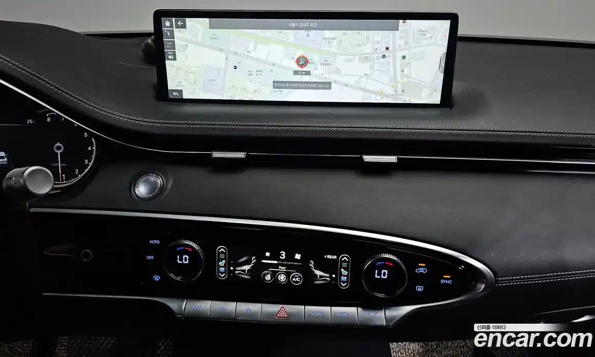 Genesis GV70 2021 2.5 автомат (гидро), фото 17