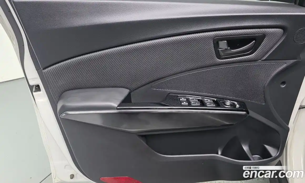 SsangYong TIBOLI 2020 1.6 автомат (гидро), фото 15