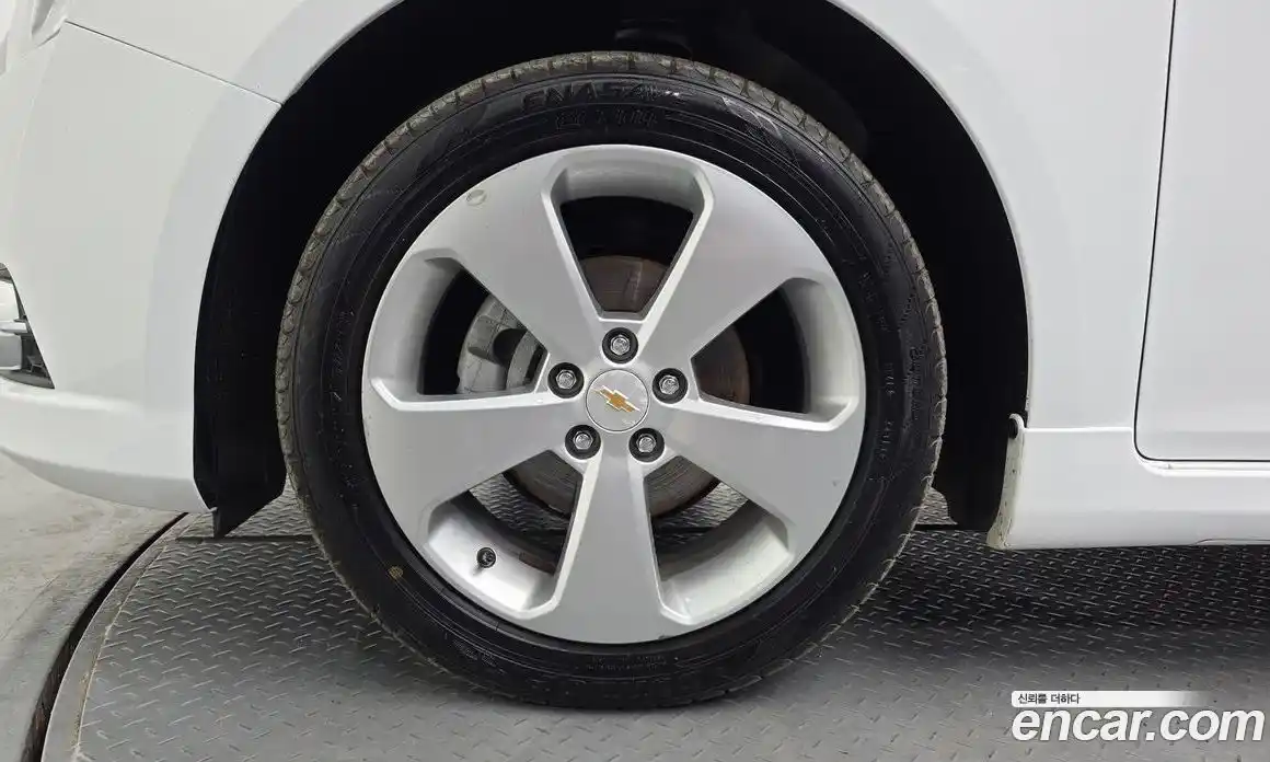 Chevrolet Cruze 2012 1.8 автомат (гидро), фото 5
