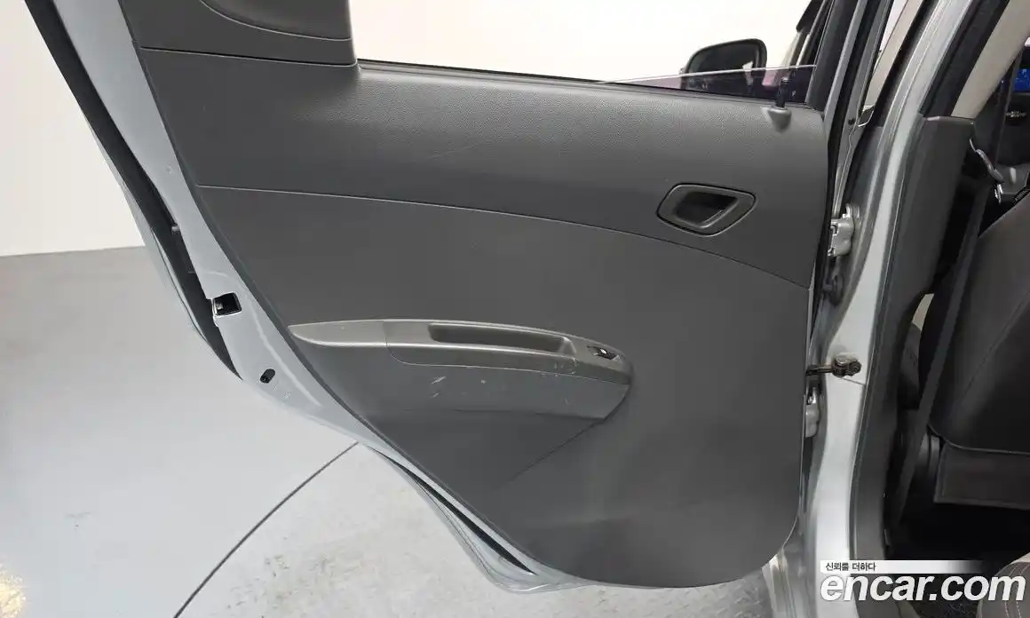 Chevrolet Spark 2014 1.0 автомат (гидро), фото 15